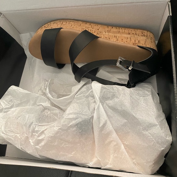 Torrid Black Cork Wedges - Picture 4 of 4